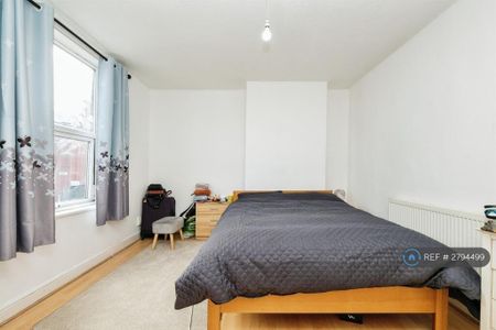2 bedroom terraced house to rent - Photo 3