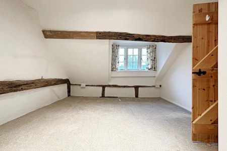 2 bedroom semi-detached house to rent - Photo 4