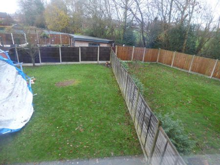 3 bedroom semi-detached house to rent - Photo 4