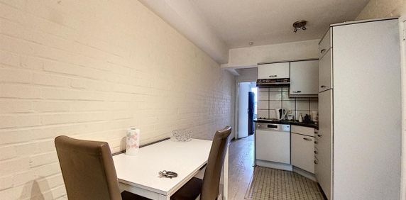 Appartement te huur in Tournai voor € 510 met 1 slaapkamer - Photo 2