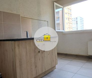 Location Appartement 2 pièces 49m² ST PRIEST 69800 - Photo 4