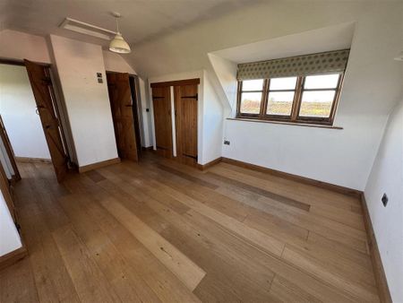 5 bedroom detached house to rent - Photo 4