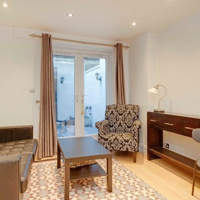 Englands Lane, London, NW3 - Photo 1