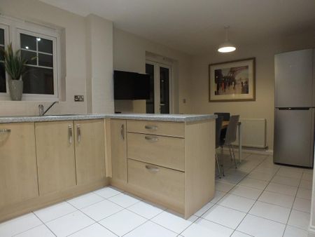 1 bedroom in a house share to rent - Photo 5