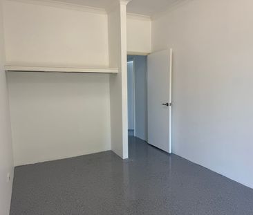 South Perth - Photo 6