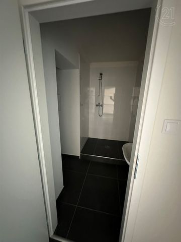 Pronájem bytu 1+kk a garsoniéry 26 m², Chomutov - Photo 5