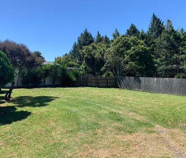 Renovated 3 bedroom home - Photo 6