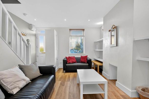 4 Ashley Drive, Belfast, BT9 7BE - Photo 1