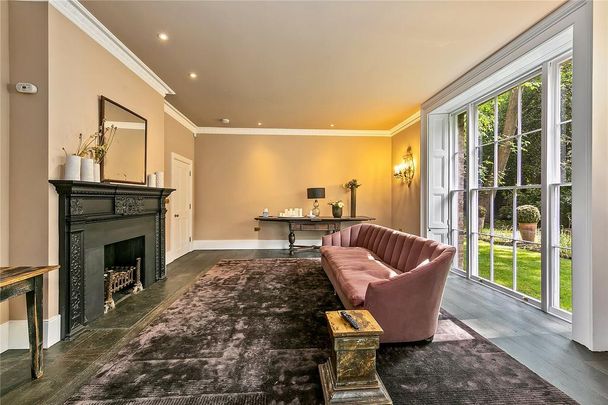 5 bedroom detached house to rent - Photo 1