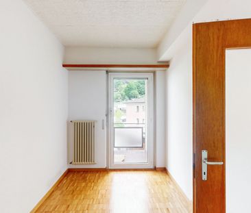 Luminoso 4.5 locali di 85 mq al 4° piano - Foto 5