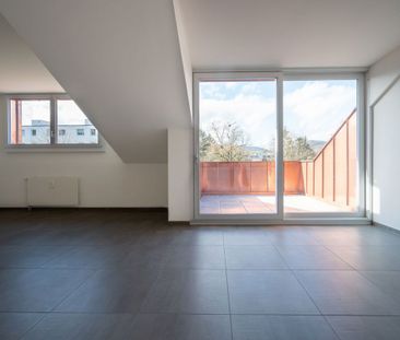 moderne Wohnung mit eigenem Waschturm - Photo 1