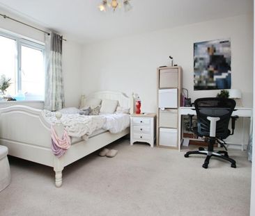 4 bedroom terraced house to rent - Photo 4