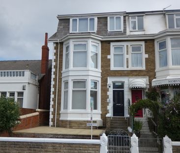 Warbreck Hill Road Flat B - Photo 1