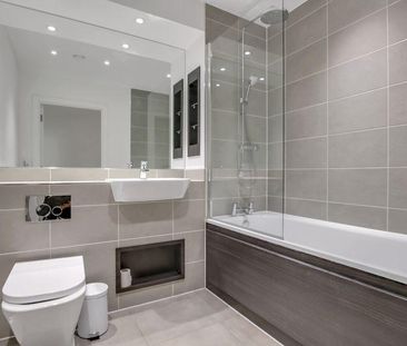 3 bedroom flat to rent - Photo 6