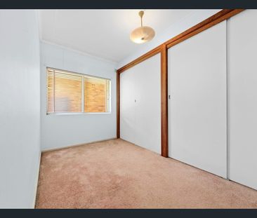 Fantastic Two-Bedroom Villa in Prime Gosford Location - Photo 3