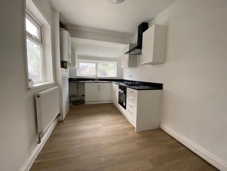 2 bedroom terraced house to rent - Photo 5