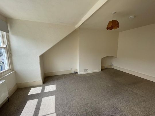 High Street, Honiton - Photo 1