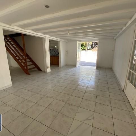 Location Maison 5 pièces 85m² RAVINE DES CABRIS 97432 - Photo 1