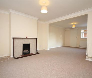 2 bedroom end of terrace house to rent - Photo 1