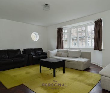 Downs Lodge Court, Epsom - Photo 5