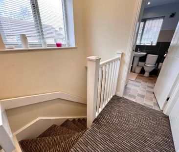 3 bedroom semi-detached house to rent - Photo 4
