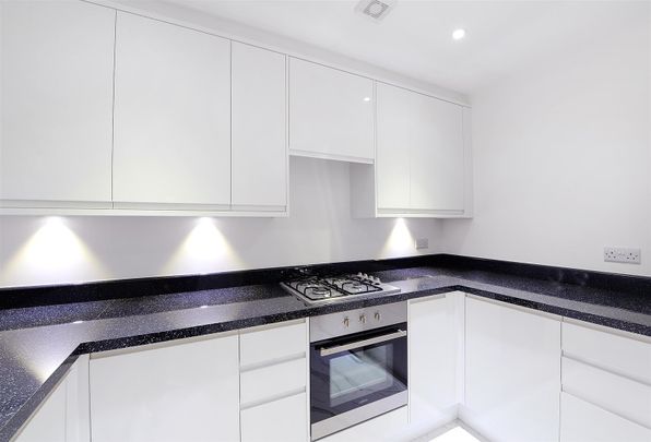 3 bed apartment to rent in Lexham Gardens, London, W8 6 - Photo 1