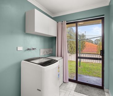 12 Hewison Street, Withers, WA 6230 - Photo 5