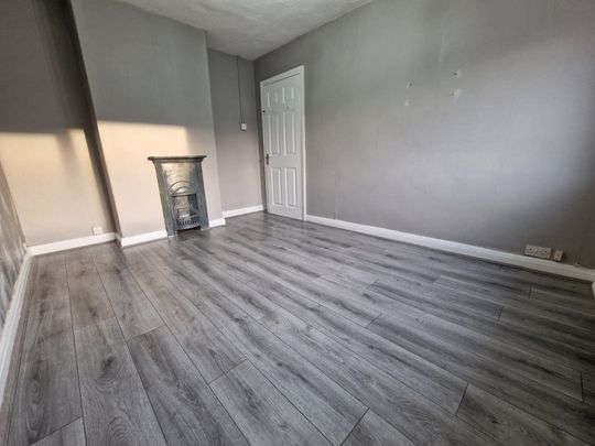 Eldon Road, Irlam - Photo 1