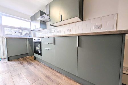 Llewellyn Street, PENTRE - Photo 5