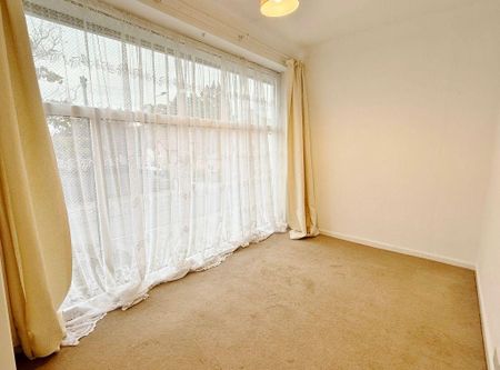 4 bedroom detached house to rent - Photo 5