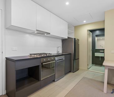 Fully Furnished 1 Bedroom Apartment - Photo 6
