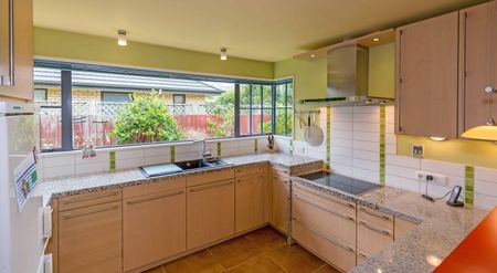 Halswell, 4 bedrooms - Photo 4