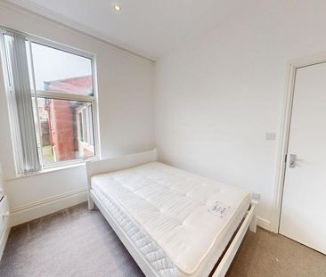 1 bedroom house of multiple occupation to rent - Photo 6