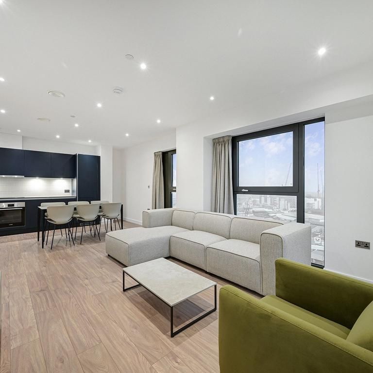 3 bedroom apartment to rent - Photo 1