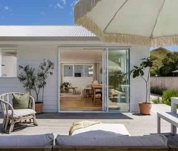 Location, location, location - Photo 4