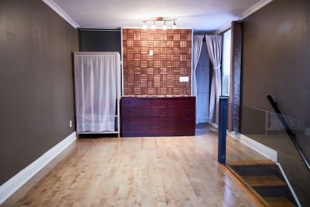 For Lease - 1547 Kingston Road Unit# Rear, Toronto, Ontario - Photo 2