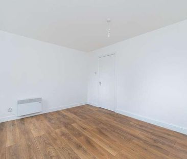 Samuel Close, Burbage House, SE14 - Photo 4