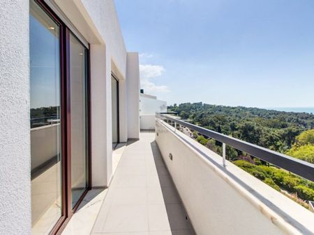 3 bedroom luxury penthouse for rent in Linda-a-Velha (Linda a Velha), Oeiras, Lisbon - Photo 2