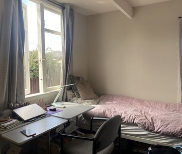 STUDENT PROPERTY 5 x BEDROOM - Photo 3