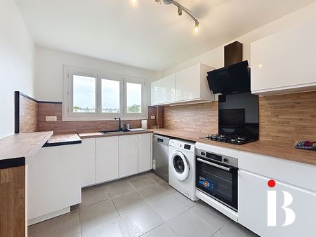Location Appartement 4 pièces 86m² ST HERBLAIN 44800 - Photo 3