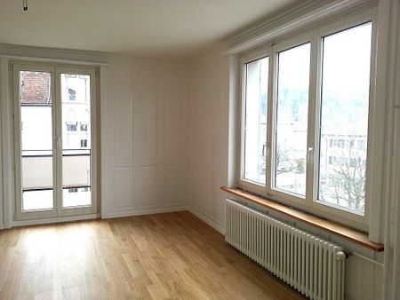 Zweckmässige Altbauwohnung mit Atmosphäre - Photo 2