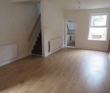 2 bedroom house to rent - Photo 1