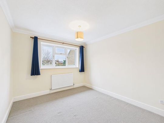 5 bedroom detached house to rent - Photo 1