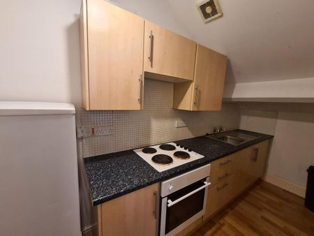 Studio to rent - Photo 3