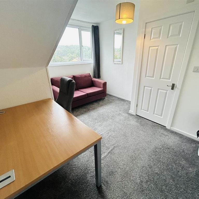 3 bedroom terraced house to rent - Photo 1