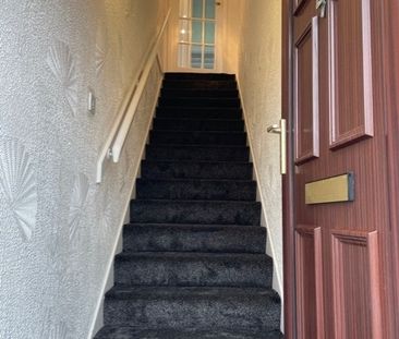 3 Bed Flat, Kingsland Drive, G52 - Photo 1