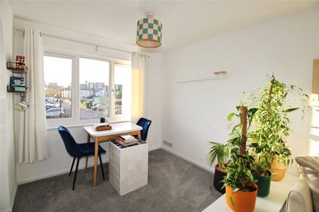 Hopwood Close, London, SW17 0AG - Photo 3