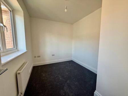 3 bedroom semi-detached house to rent - Photo 3