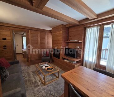 Trilocale SS26dir 28, Centro, Courmayeur - Photo 2