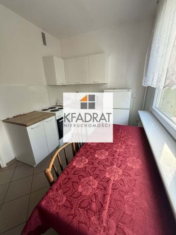 Kawalerka z balkonem w bloku z windą - Zdjęcie 4